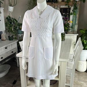 Vintage 1960-70s nurses Uniform Original Short Sleeve Dress with Pockets S/M
